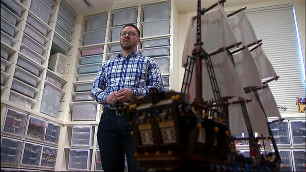 PHOTO: A Seattle man has made an amazing Lego room in his basement.