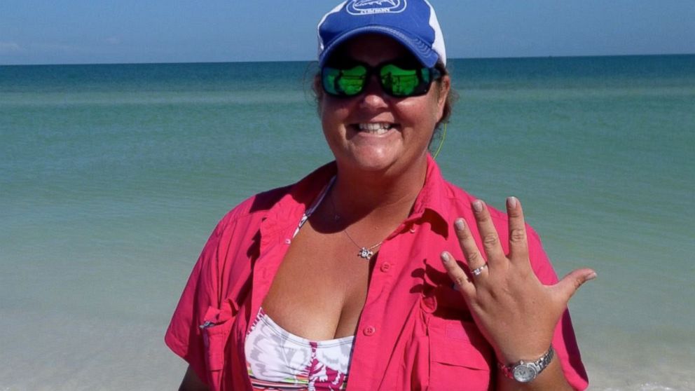A metal detecting club in St. Petersburg, Florida helped a bride find her lost ring.