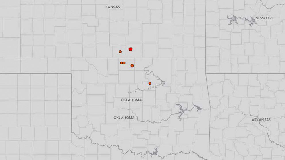 PHOTO: Six earthquakes occurred in southern Kansas and northern Oklahoma in the past two days, including the 4.8 earthquake (largest circle) in Conway Springs, Kan., Nov. 12, 2014.