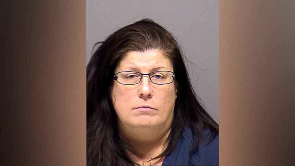 Mary Palmer-Correa was arrested on Dec. 3 after allegedly sending her 9-year-old daughter to steal delivered packages in Milwaukie, Ore.
