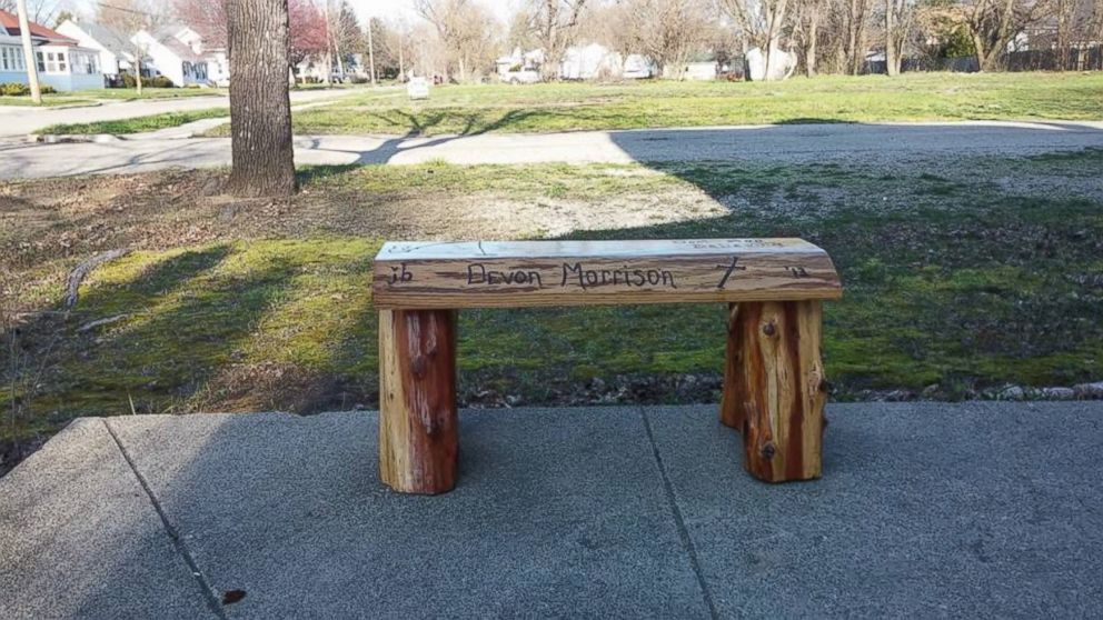 PHOTO:A Michigan family says this memorial bench, built in honor of their 10-year-old who passed away, was stolen from their backyard.  