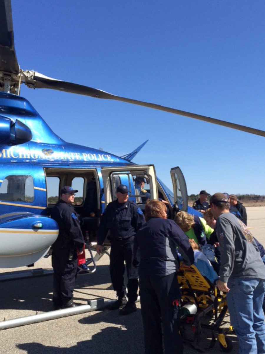 PHOTO: Two Michigan women, missing for almost two weeks, are found and airlifted to safety on Friday, April 24, 2015.