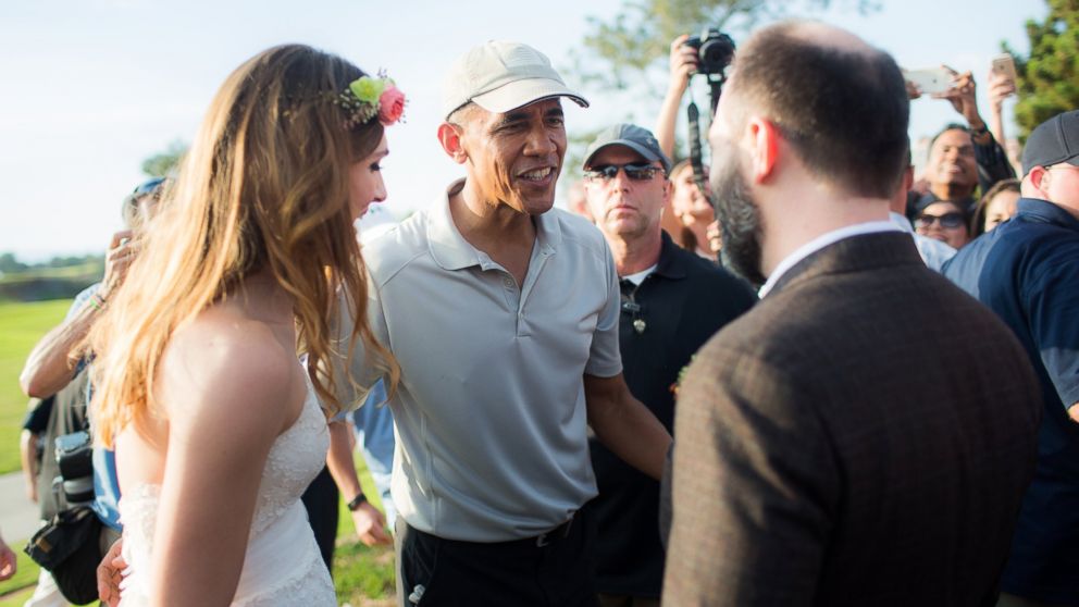 PHOTO: Stephanie and Brian met President Obama on their wedding day when he came to play golf at their venue, the Torrey Pines Golf Course in San Diego, California, on Oct. 11, 2015.