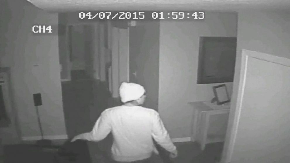 Video Shows Brazen Burglar Breaking Into California Home - ABC News