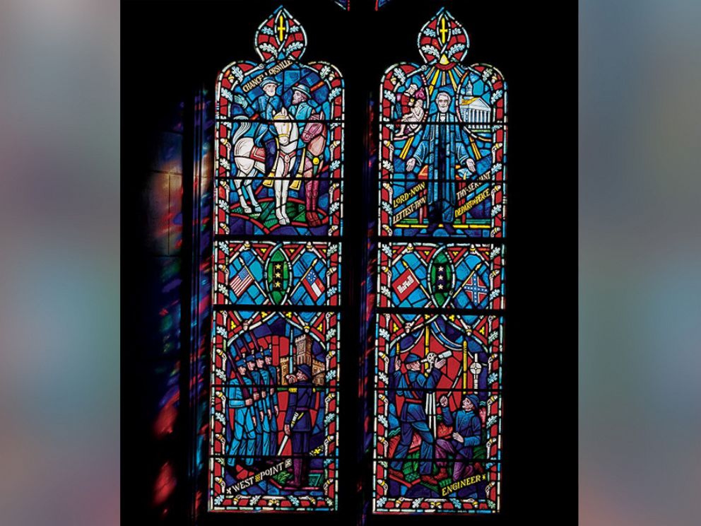 PHOTO: The dean of the Washington National Cathedral is looking to remove this stained glass window displaying the Confederate flag and Robert E. Lee.