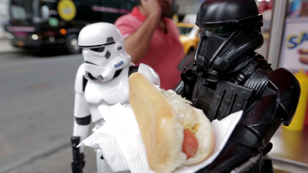 PHOTO: Death Trooper refuses to share his hotdog with Stormtrooper.