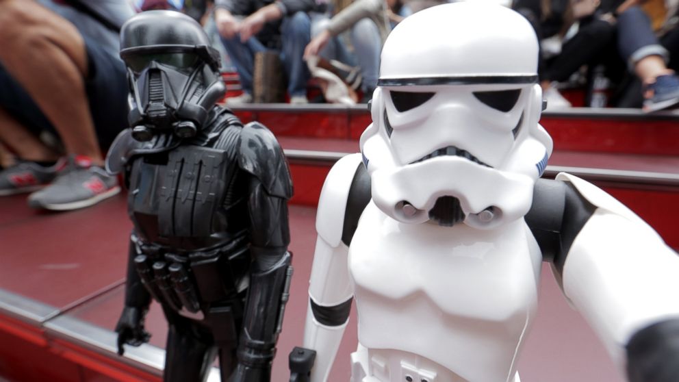 PHOTO: Death Trooper and Stormtrooper take a selfie in Times Square, NYC.