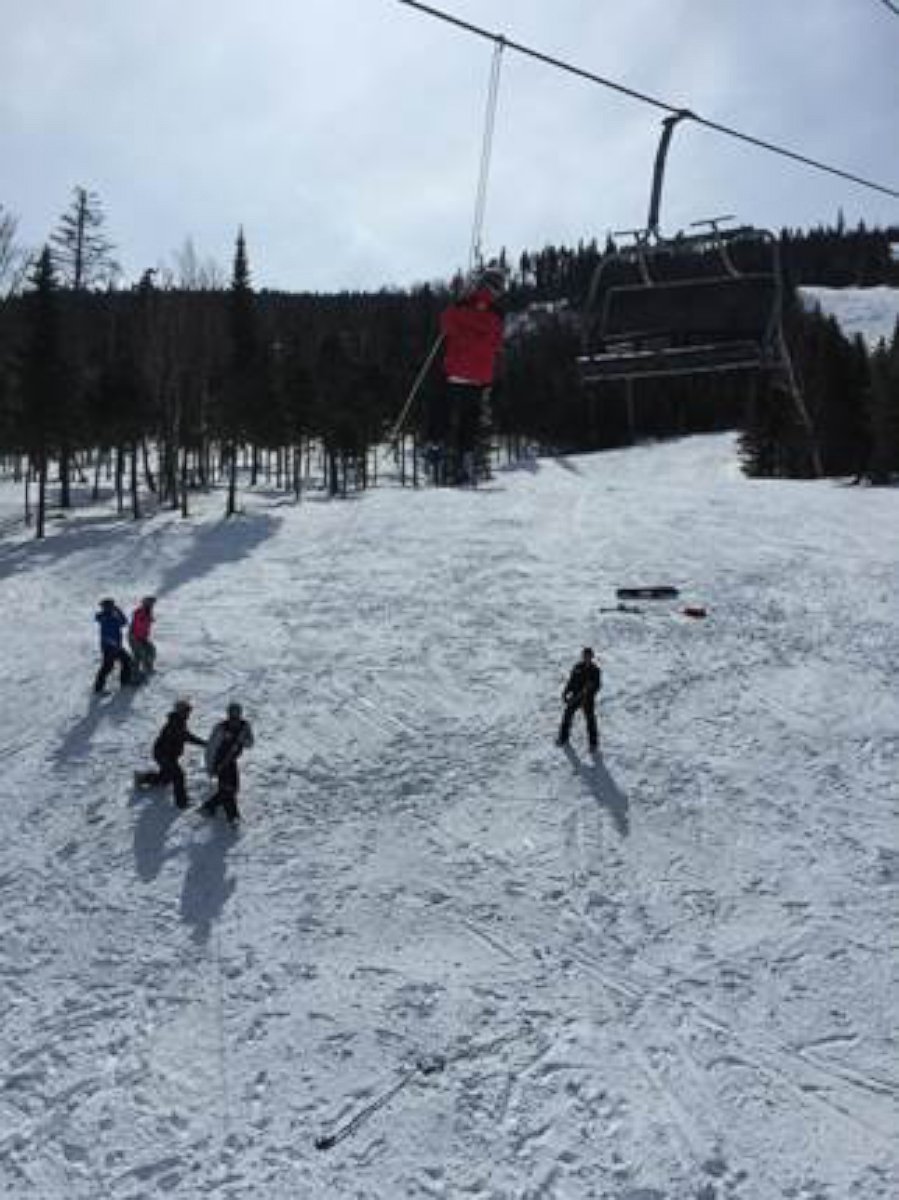 PHOTO: About 200 people were rescued from a ski lift at Sugarloaf Mountain in Maine.