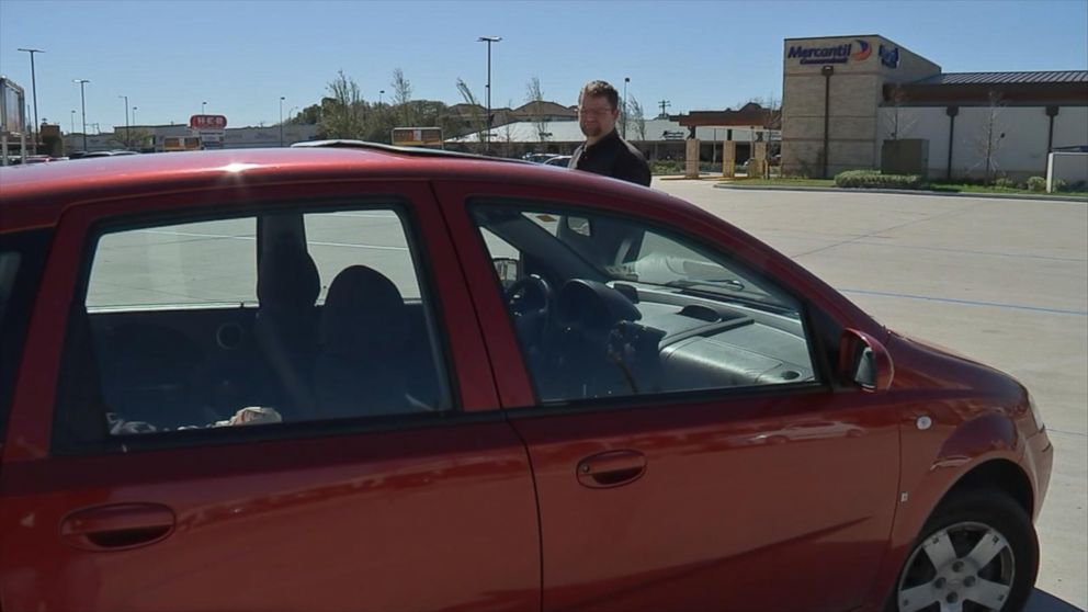 PHOTO:Keith Burkitt, a waiter from Houston, says a stranger recently paid off his nearly $2,000 car repair bill.  