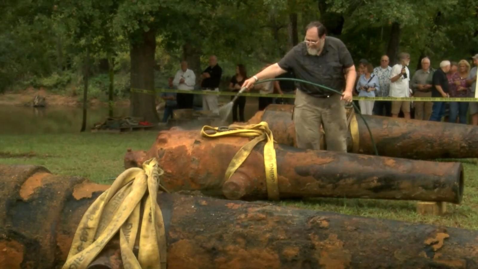 Civil War cannons raised from Great Pee Dee River