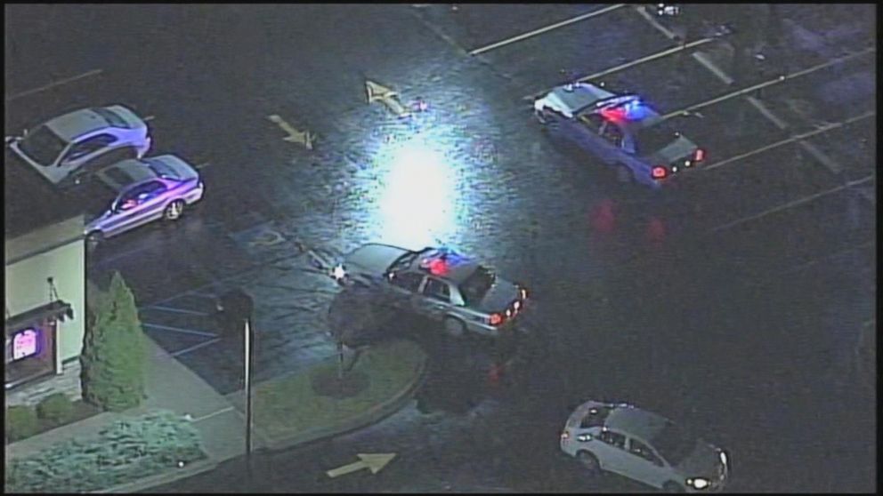 PHOTO: The Mall St. Mathews in Louisville, Kentucky, shut down early Saturday night after reports of disturbances by teenagers.