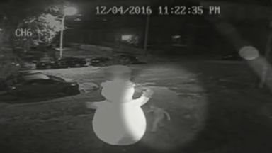 Real Life Grinch Caught On Video Stabbing Frosty The Snowman In St Louis Abc News