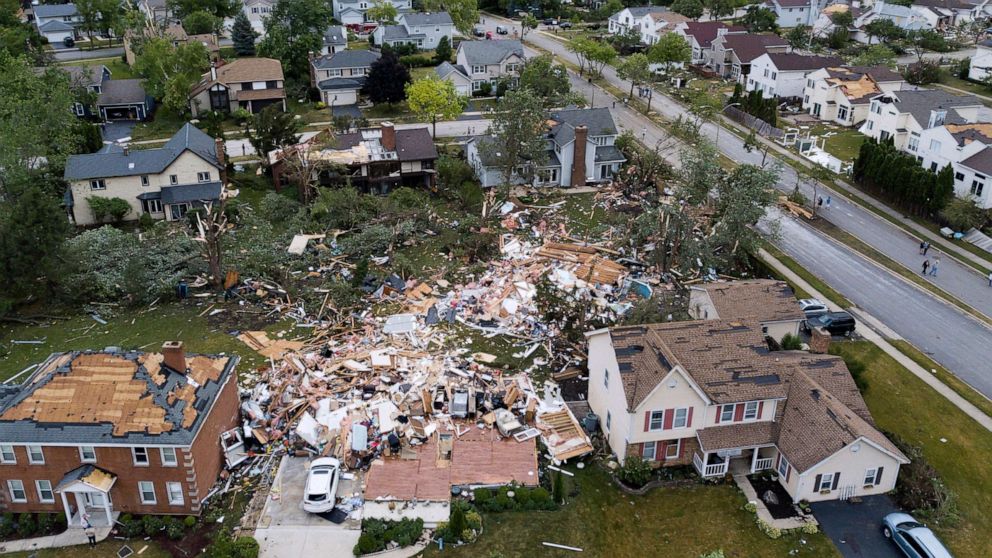 8 hospitalized after EF3 tornado rips through Chicago suburb 'Like a