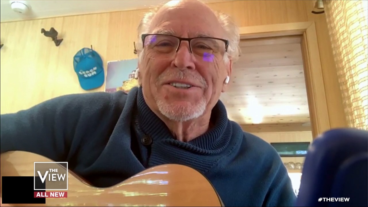 PHOTO: Jimmy Buffett surprises nurses from the Lincoln Hospital on "The View" Friday, May 8, 2020.