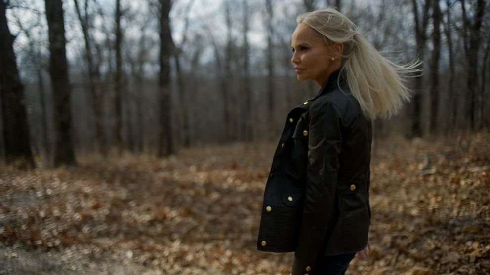 PHOTO: Kristin Chenoweth revisits her hometown in new a ABC News original docuseries. 