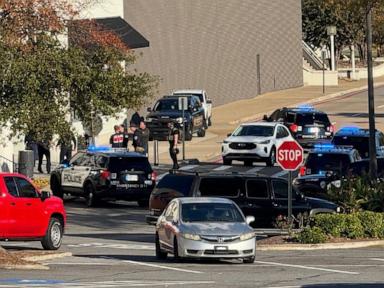 Black Friday mall shooting in Arkansas leaves 3 injured