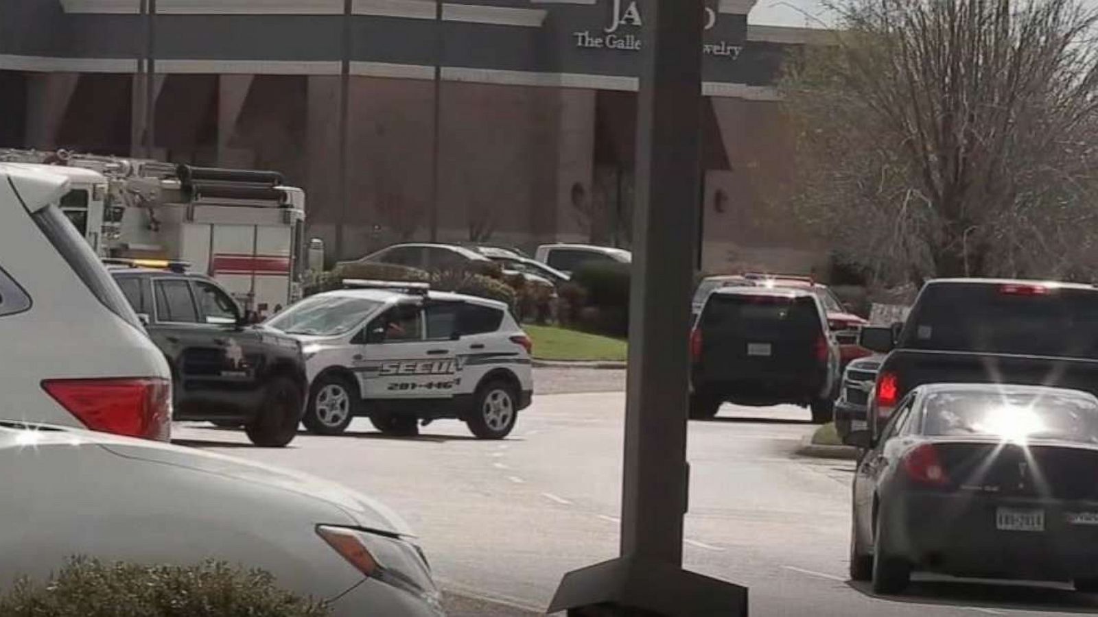 Good Samaritan' Who Killed Mall Shooter Broke Property Rules Against Guns