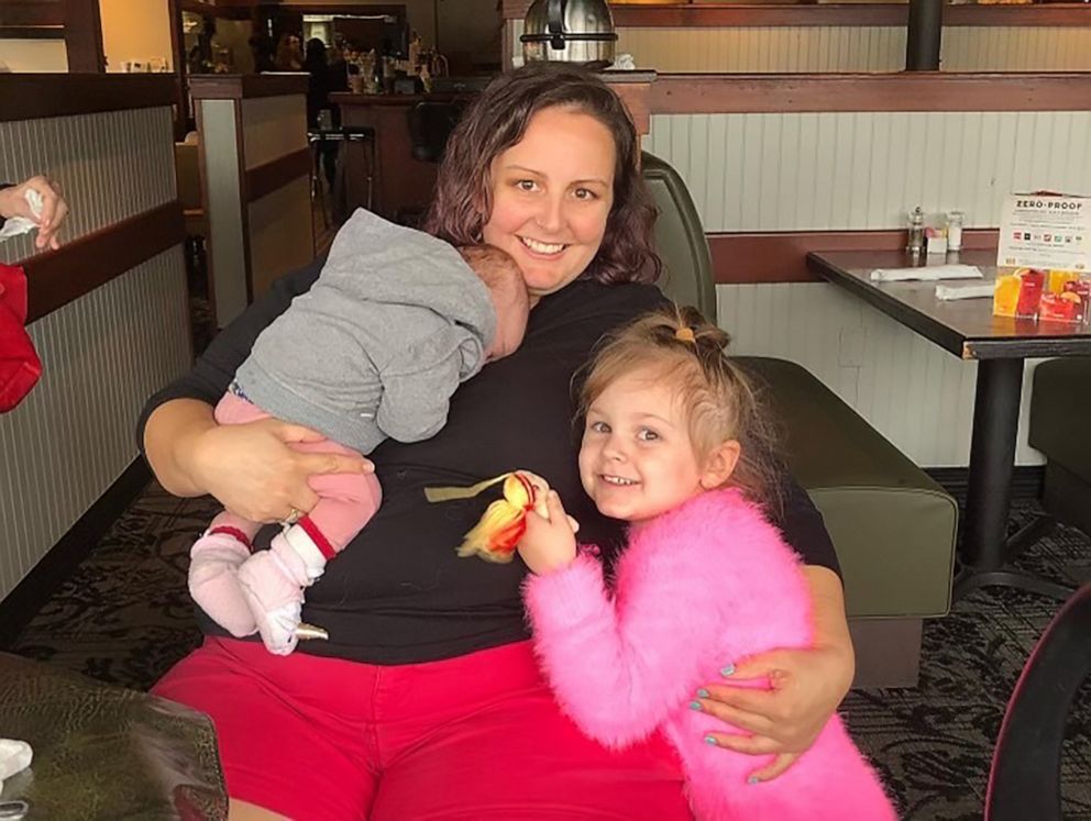 PHOTO: Raleigh shooting victim, Mary Marshall, a 34-year-old Navy veteran, with her nieces Charlotte and Avery.