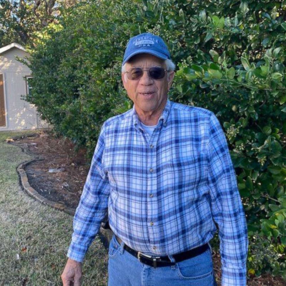 Florida Man Spends 4 550 To Pay, Mike S Landscaping Gulf Breeze Fl