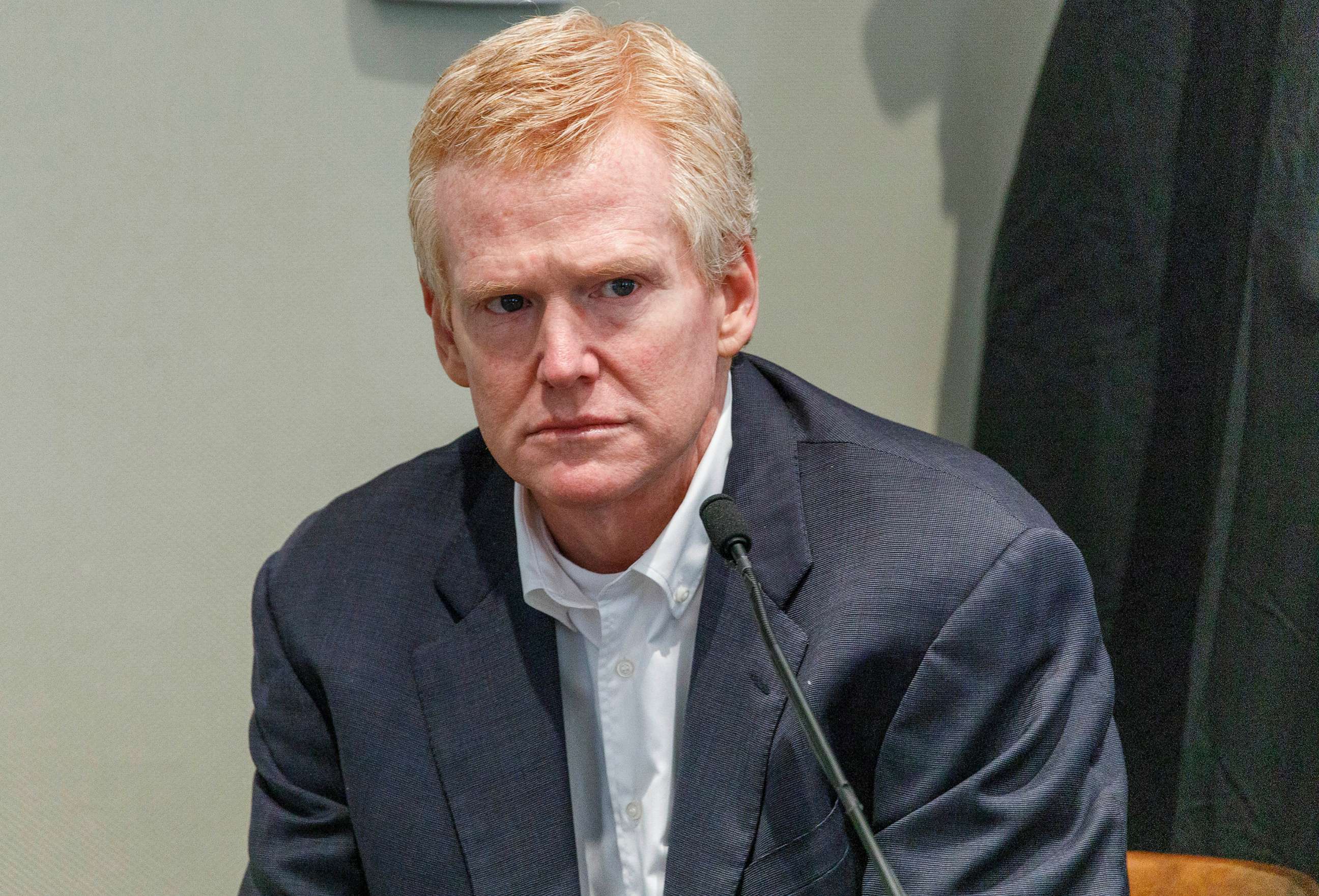 PHOTO: Alex Murdaugh gives testimony during his murder trial at the Colleton County Courthouse in Walterboro, S.C., Feb. 23, 2023.