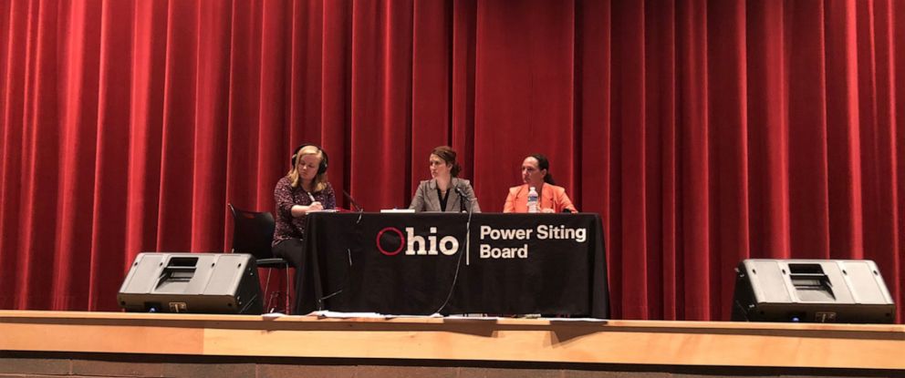 PHOTO: Officials from the Ohio Power Siting Board preside over a public hearing in the auditorium at Circleville High School in Circleville, Ohio.