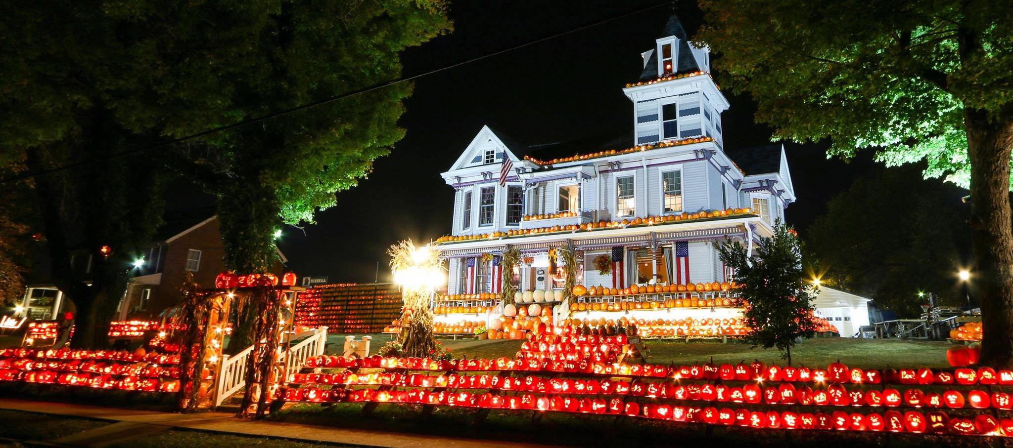PHOTO: The Pumpkin House in West Virginia is decorated with 3,000 lit, hand-carved pumpkins for the annual C-K Autumn Fest.