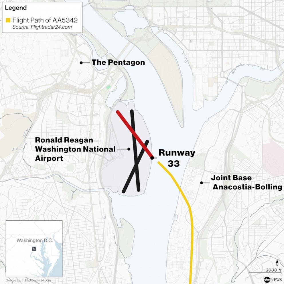PHOTO: Map of the area around Ronald Reagan Washington National Airport and the layout of Runway 33, which the regional American Airlines jet was approaching at the time of the collision with the Army Black Hawk helicopter, according to officials.