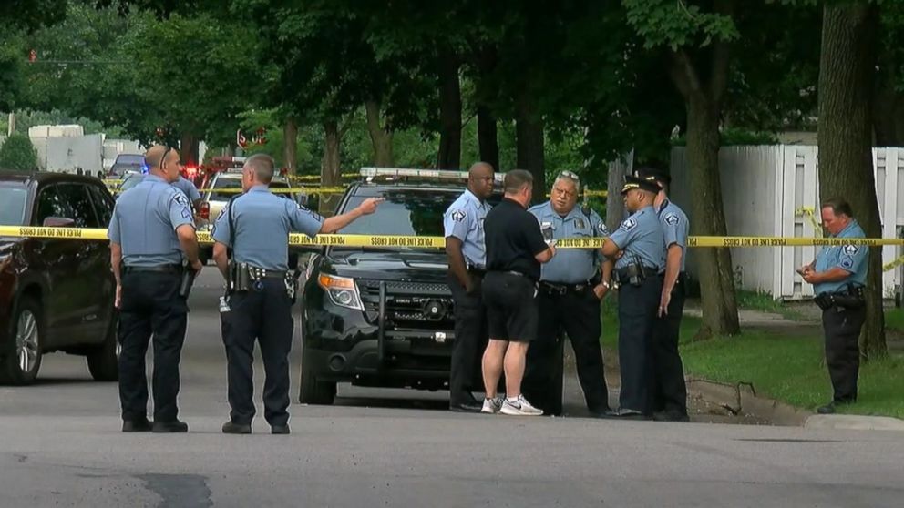 Video Minneapolis Police Shoot, Kill Armed Suspect - ABC News