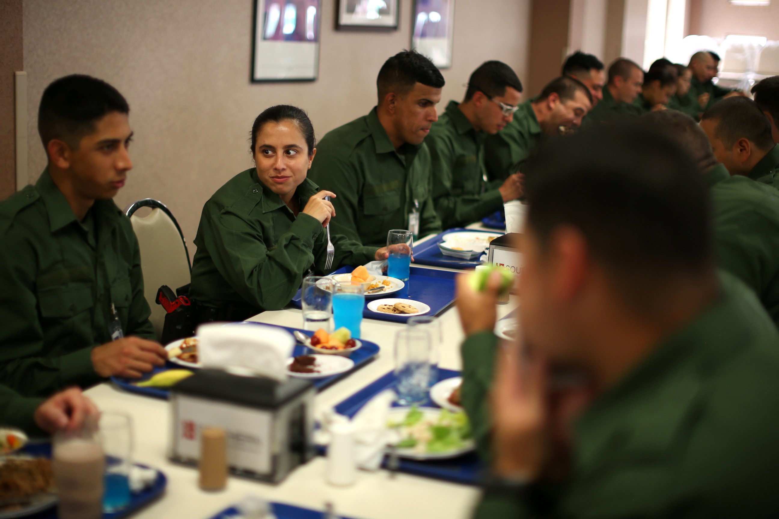 PHOTO: Border patrol trainee Stevany Shakare eats lunch with other trainees at the United States Border Patrol Academy in Artesia, New Mexico, June 8, 2017.
