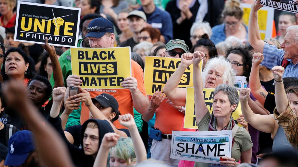 PHOTO: People protest in support of Philando Castile on the capitol steps after a jury found St. Anthony Police Department officer Jeronimo Yanez not guilty of second-degree manslaughter in the death of Castile, in St. Paul, Minn., June 16, 2017.