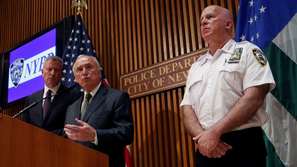 PHOTO:New York City Police Commissioner Bill Bratton speaks during a news conference with New York City Mayor Bill de Blasio, left, and NYPD's Chief of Department James O'Neill in New York, July 8, 2016. 