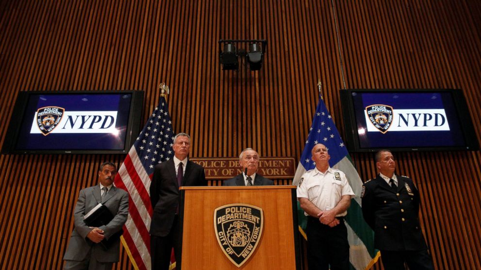PHOTO:New York City Police Commissioner Bill Bratton, center, speaks during a news conference with New York City Mayor Bill de Blasio and NYPD's Chief of Department James O'Neill in New York on July 8, 2016. 