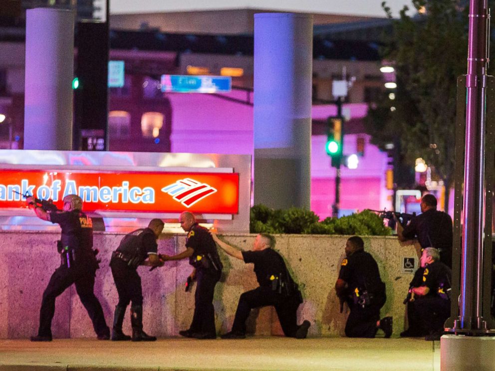 PHOTO: Dallas Police respond after shots were fired at a Black Lives Matter rally in downtown Dallas, July 7, 2016.