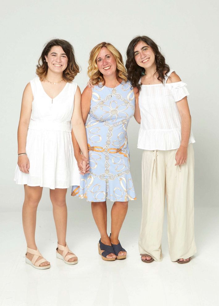 PHOTO: Twin sisters Ariella and Olivia Russin pictured with their mother Andrea Russin in 2021. 