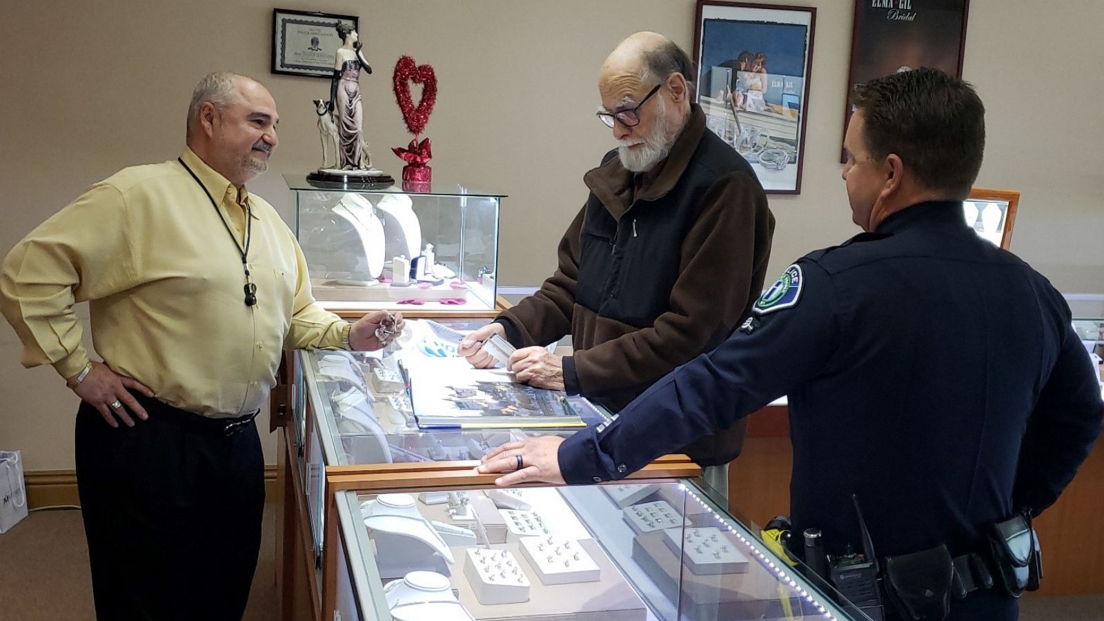 Police surprise man, 89, with re-creation of lost wedding ring from his  deceased wife - ABC News