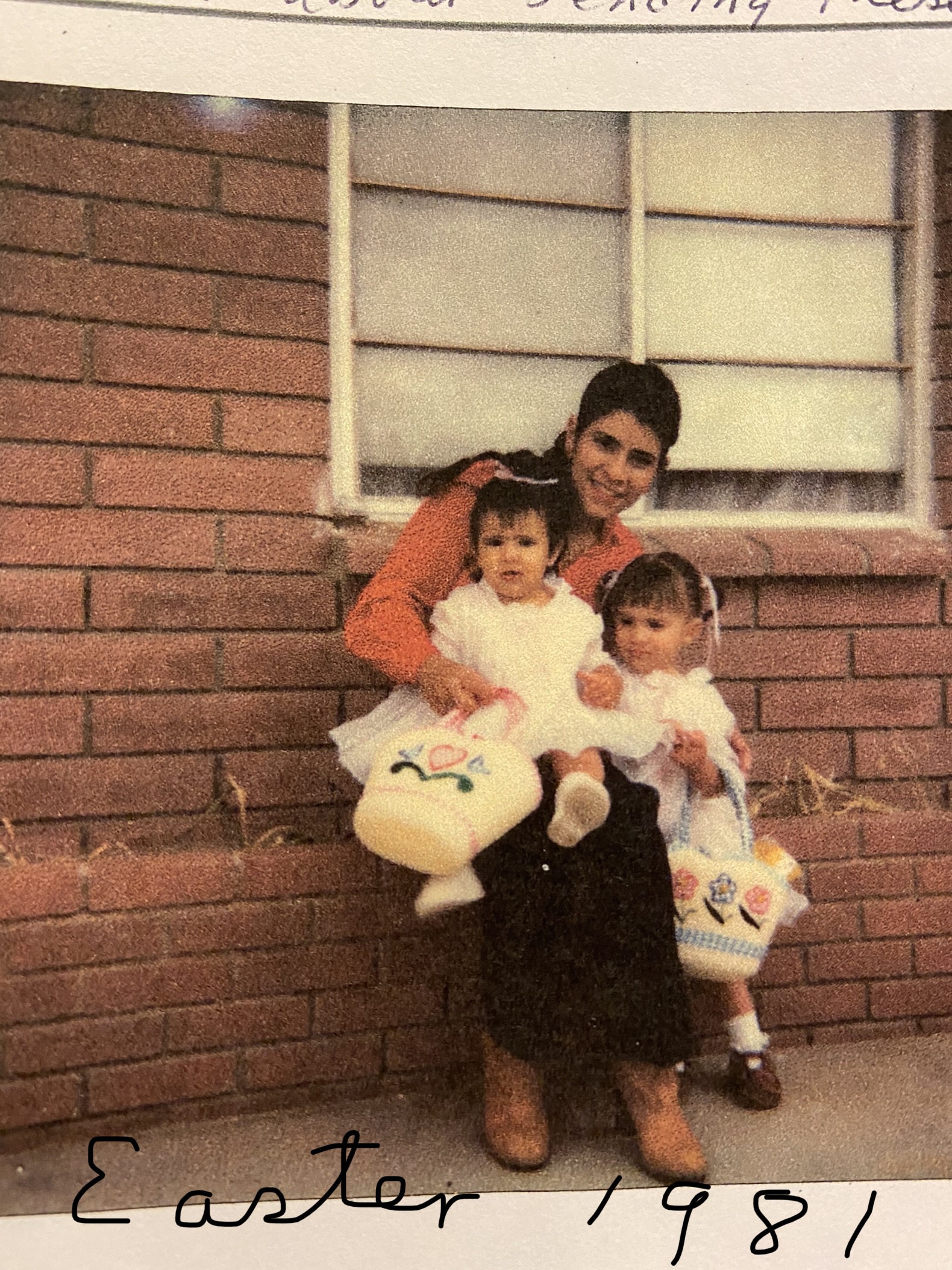 PHOTO: Roberta Walker pictured with her children in 1981.