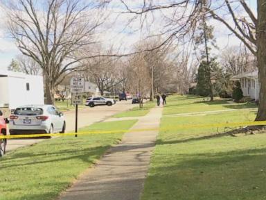4 dead, 1 in critical condition after Illinois stabbings; suspect in custody