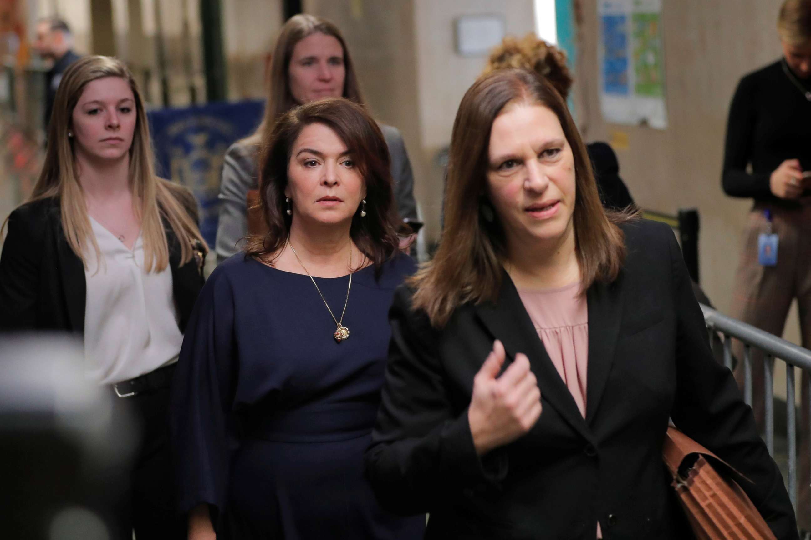 PHOTO: Annabella Sciorra arrives to testify as a witness in the case of film producer Harvey Weinstein during his sexual assault trial in New York, Jan. 23, 2020.