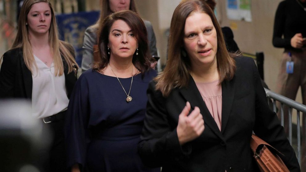 PHOTO: Annabella Sciorra arrives to testify as a witness in the case of film producer Harvey Weinstein during his sexual assault trial in New York, Jan. 23, 2020.