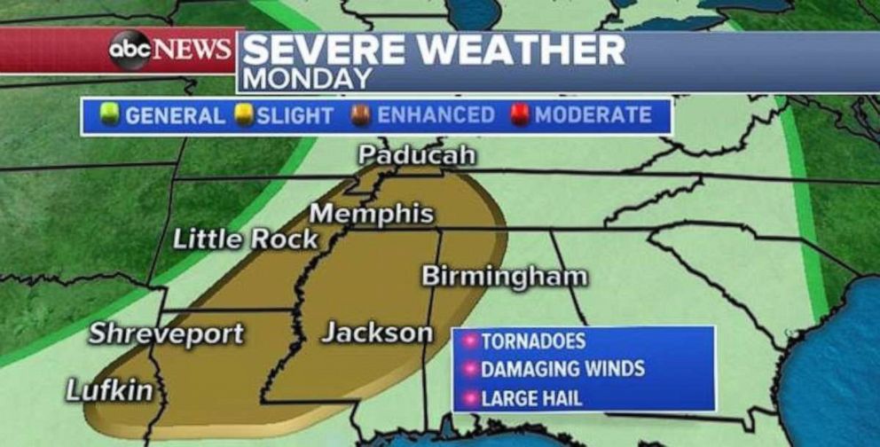 PHOTO: On Monday, a strong frontal system will push the storms into the Mississippi River Valley. 