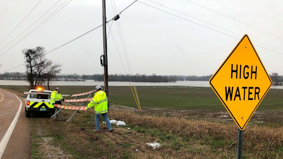 Heavy rain and snow forecast across the South as Arctic blast moves ...