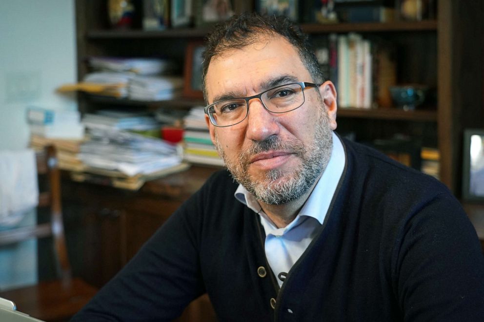 PHOTO: Andy Slavitt, a former health official in the Obama administration, in his home in Edina, Minn., Sept. 17, 2020.