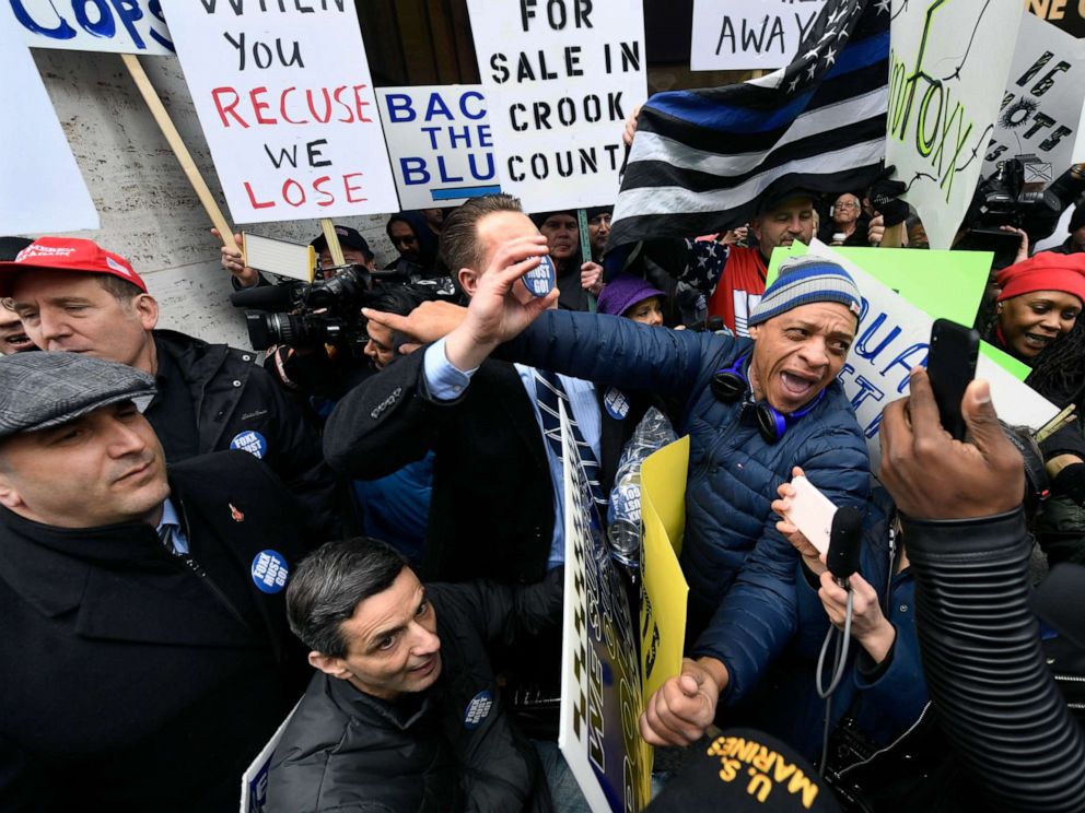 PHOTO: Dueling protestors clash over Cook County States Attorney Kim Foxxs offices decision to drop all charges against Empire actor Jussie Smollett, April 1, 2019, in Chicago.