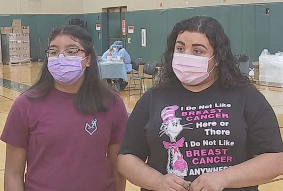PHOTO: Sonia Gomez (right) with her daughter. Gomez spoke to ABC News about getting tested for COVID-19. She ultimately came back positive.
