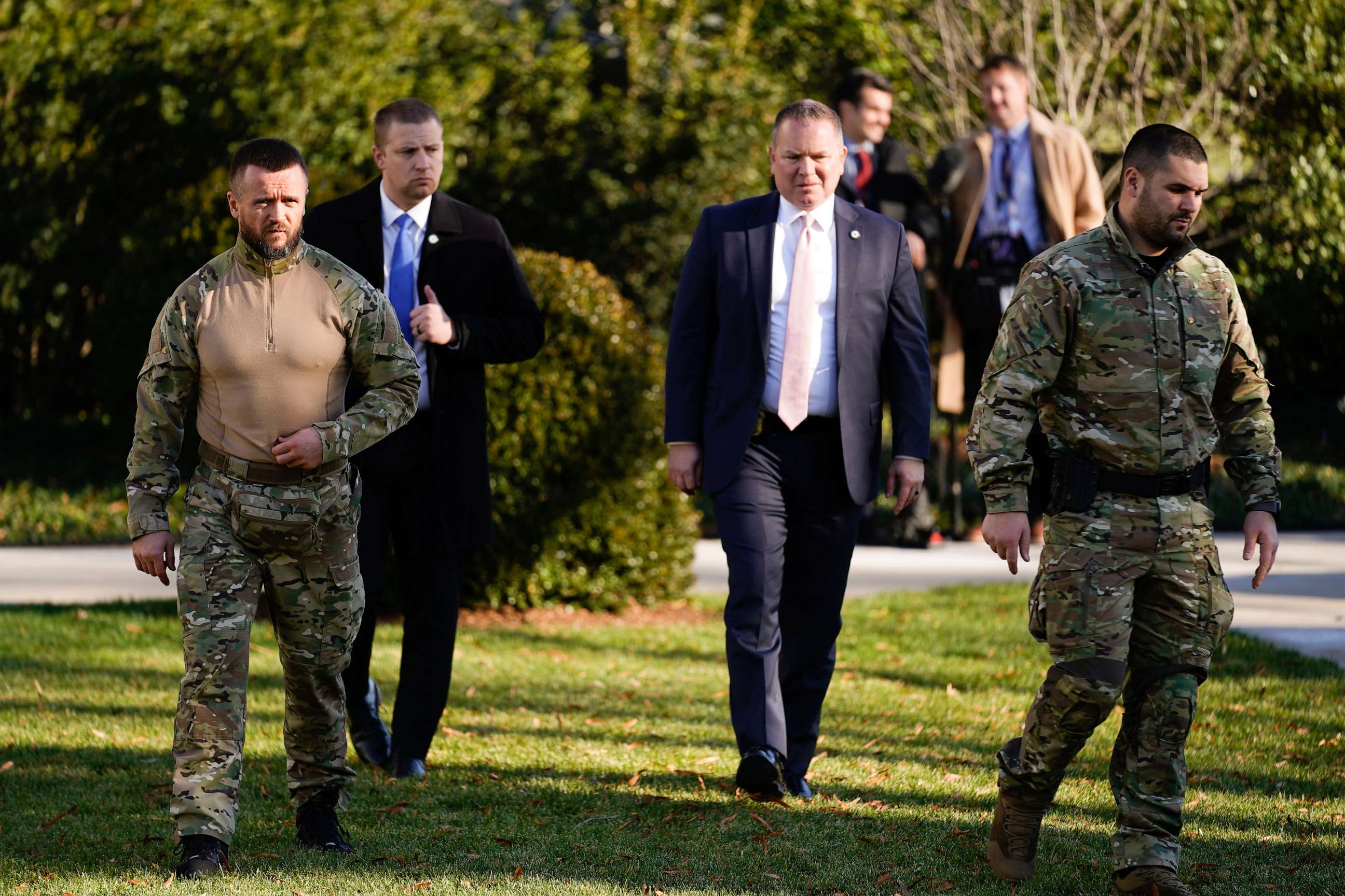 PHOTO: Members of the security forces for Ukraine's President Volodymyr Zelenskyy are followed by members of the Secret Service during Zelenskyy's visit to the White House in Washington, Dec. 21, 2022.