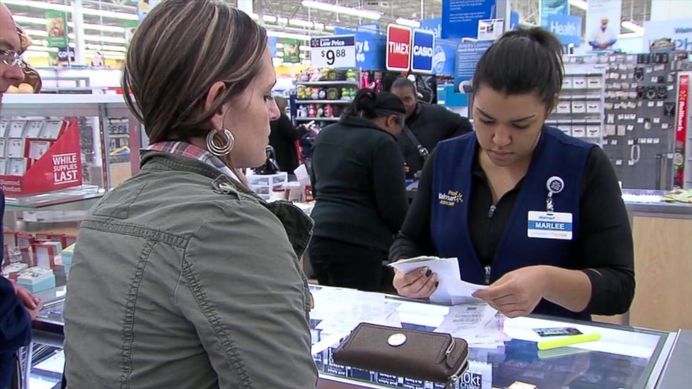 does walmart pay for holidays does walmart pay for holidays