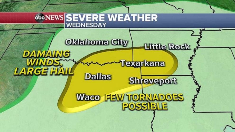 PHOTO: The new storm will move out of the Rockies into the South with more severe weather over the next few days.