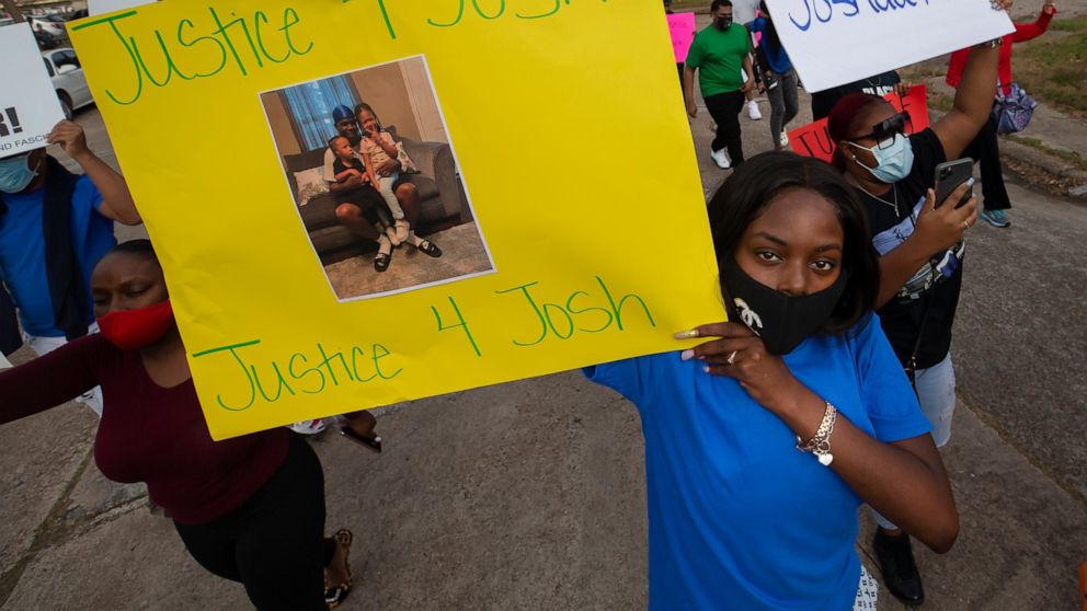 Autopsy: Black man killed by Texas officer was shot in back Autopsy: Black man killed by Texas officer was shot in back