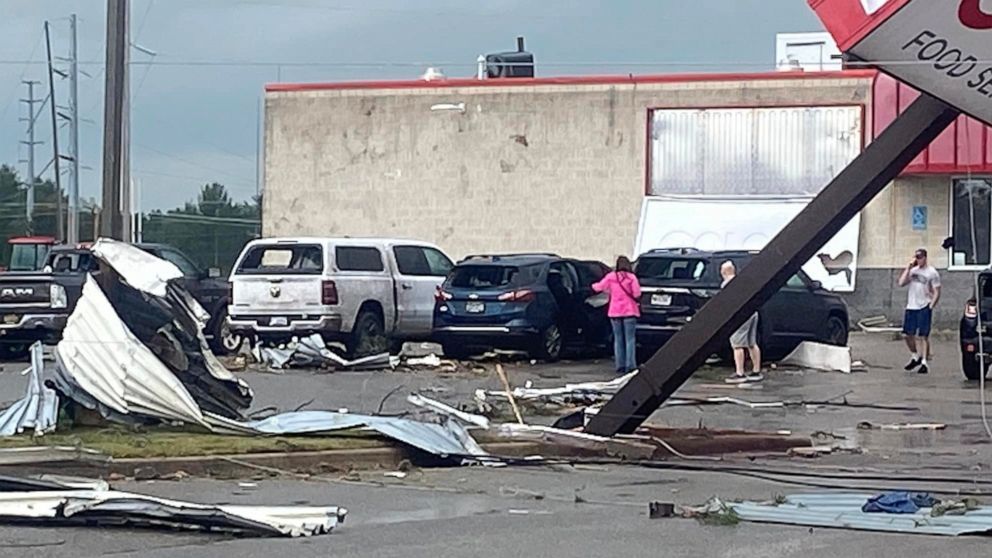 La police signale un deuxième décès suite à une tornade dans le nord du Michigan