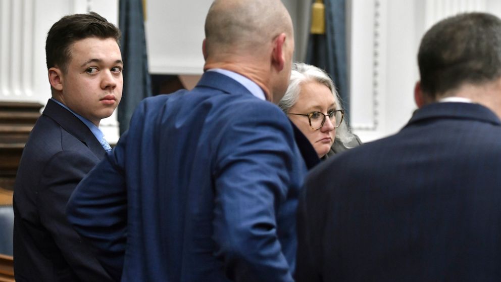  Rittenhouse jury to resume after fresh mistrial request